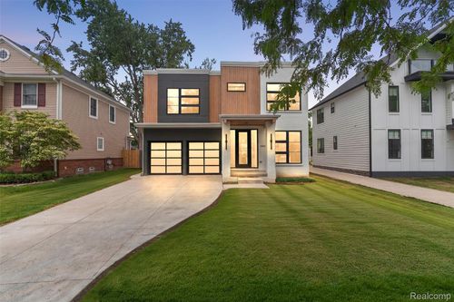 1932 Shipman Blvd, Birmingham, MI, 48009-4132 | Card Image