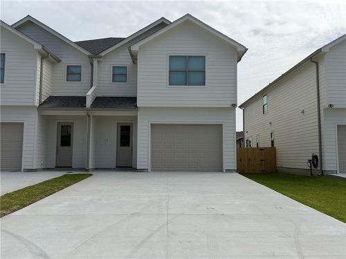b-118 Berger Street, Belle Chasse, LA, 70037 | Card Image