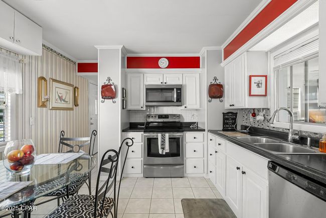 6123 Big Daddy Dr, House other with 2 bedrooms, 2 bathrooms and null parking in Panama City Beach FL | Image 17