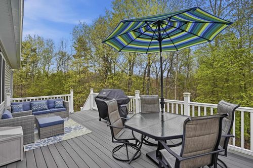 19-4 Mulligan Way, Kingston, NH, 03848-3671 | Card Image