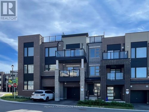 9 Oscar Steeper Lane, Markham, ON, L6C3L7 | Card Image