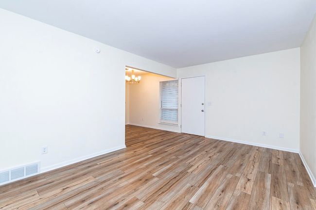 BLDG-800 - 2369 Quail Run Dr, Condo with 2 bedrooms, 2 bathrooms and null parking in Kalamazoo MI | Image 6