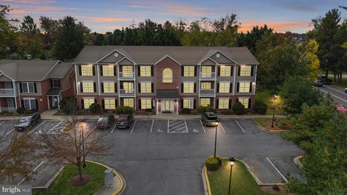 302e-302 Baughmans Ln, FREDERICK, MD, 21702-5300 | Card Image