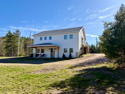 721 River Road, Calais, ME, 04619 | Card Image