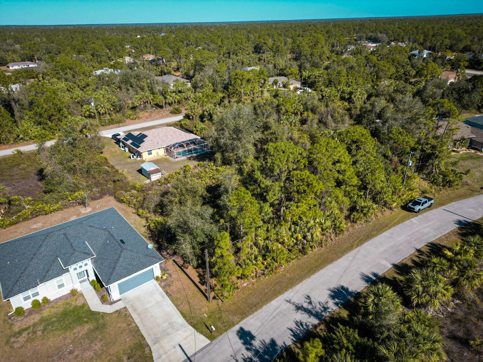 Land in NORTH PORT 2