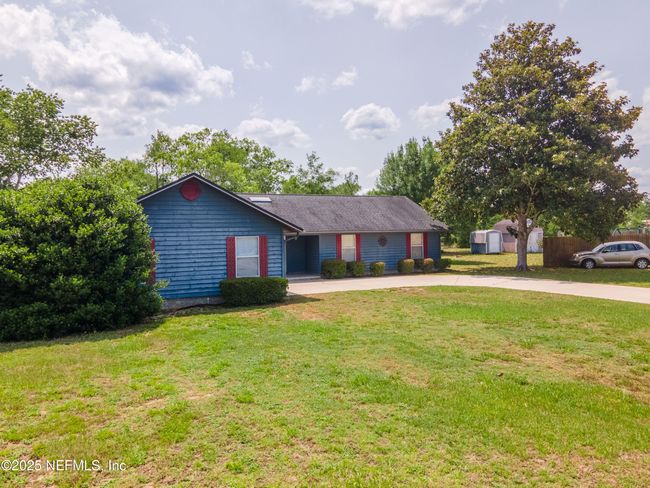 131 Crestwood Dr, House other with 3 bedrooms, 2 bathrooms and null parking in Interlachen FL | Image 6