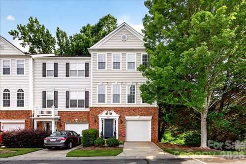5441 Werburgh St, Charlotte, NC, 28209-3692 | Card Image