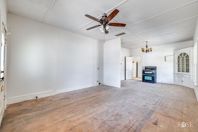 804 S Concho Ave, House other with 4 bedrooms, 2 bathrooms and 2 parking in Sonora TX | Image 8