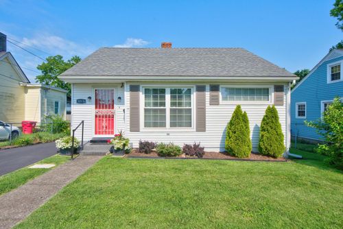 305 1/2 S 3rd St, Nicholasville, KY, 40356-1471 | Card Image