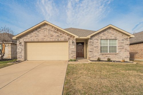 10541 Rising Knoll Ln, Fort Worth, TX, 76131-3979 | Card Image