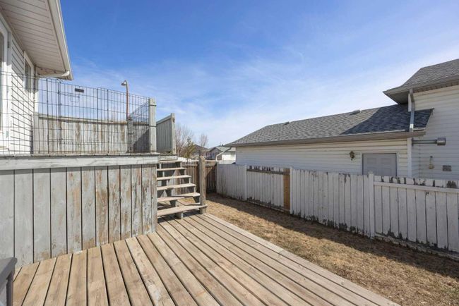 312 Bussieres Drive, Home with 4 bedrooms, 3 bathrooms and 4 parking in Fort Mcmurray AB | Image 30