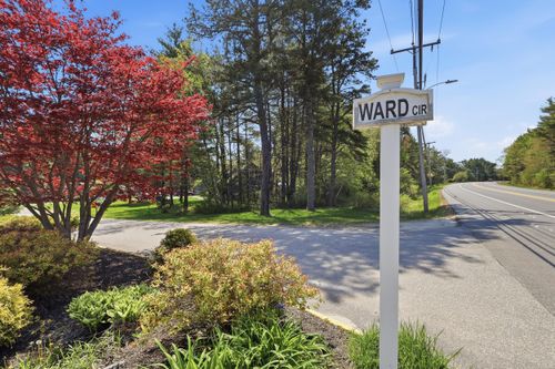 70-70 Ward Circle, Brunswick, ME, 04011 | Card Image