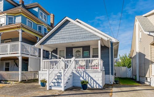 104 E 16th Ave, North Wildwood, NJ, 08260-5562 | Card Image