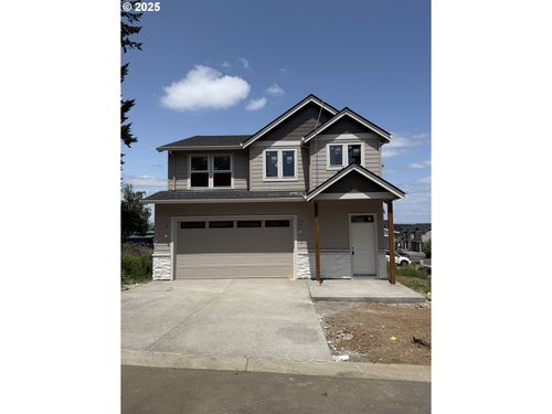 13945 Se Piper Cub Way, Milwaukie, OR, 97267-2063 | Card Image