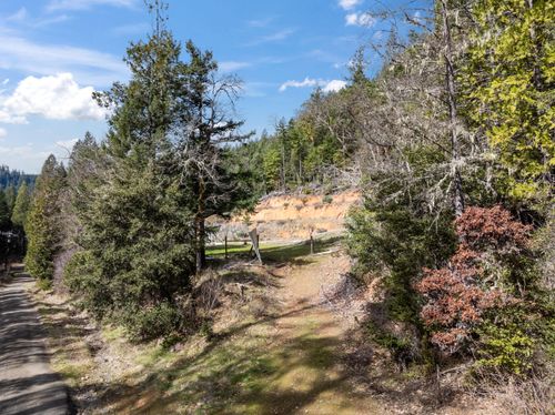1324 Terrace Heights Dr, Selma, OR, 97538-1299 | Card Image