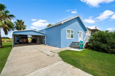 120 Teal Road, House other with 3 bedrooms, 2 bathrooms and 4 parking in Rockport TX | Image 2