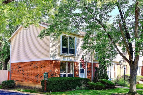 2061 Essex Ct, Streamwood, IL, 60107-2911 | Card Image