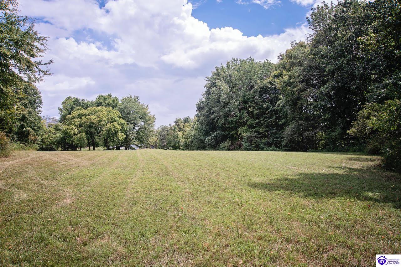 Land in Lucas 4