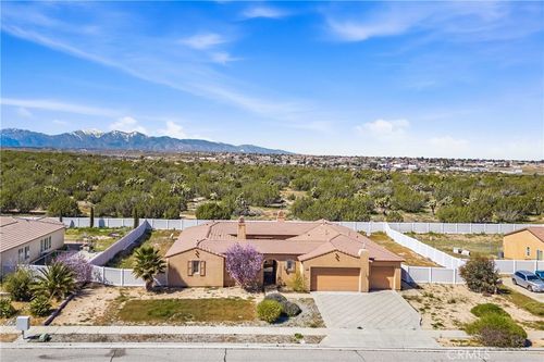 6778 Serrano Ave, Hesperia, CA, 92345-8725 | Card Image