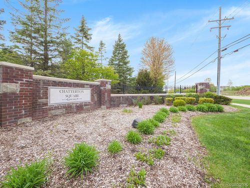 3943 Bruton Ave, Canton, MI, 48188-7209 | Card Image