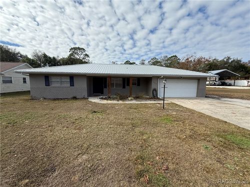 920 N Lyle Ave, Crystal River, FL, 34429-5715 | Card Image