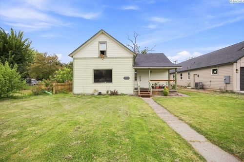 1424 Grant Ave, Prosser, WA, 99350 | Card Image