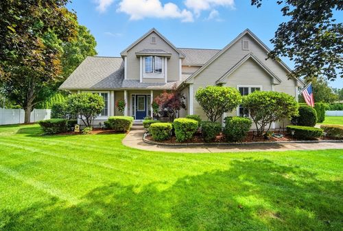 26 Dutchmaster Dr, Feeding Hills, MA, 01030-2617 | Card Image