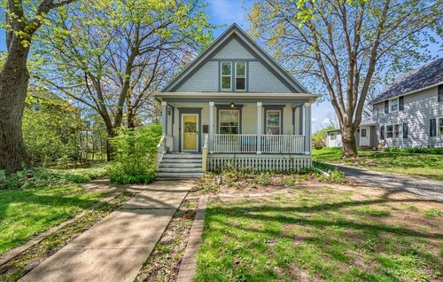 434 S 3rd St, West Dundee, IL, 60118-2808 | Card Image
