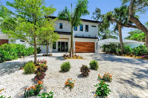 2425 Floyd St, SARASOTA, FL, 34239-2512 | Card Image