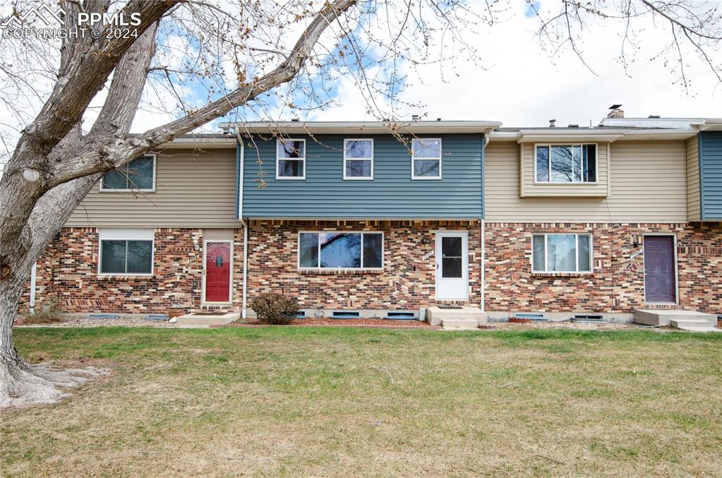 Cree Dr, Colorado Springs, CO 80915