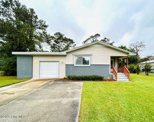 15 Edith Dr, Jacksonville, NC, 28540-7805 | Card Image