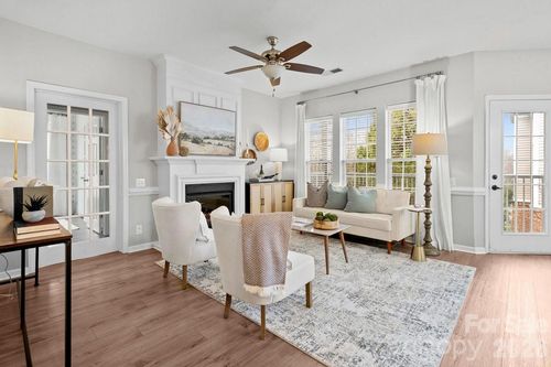 3244 Margellina Dr, Charlotte, NC, 28210-4086 | Card Image