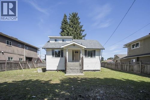 7520 Canada Way, Burnaby, BC, V3N3K2 | Card Image