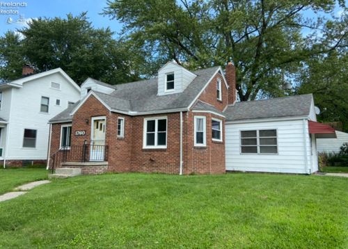 1760 Wyndhurst, Toledo, OH, 43607 | Card Image