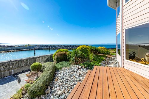 226-1585 Field Rd, Sechelt, BC, V7Z0H1 | Card Image