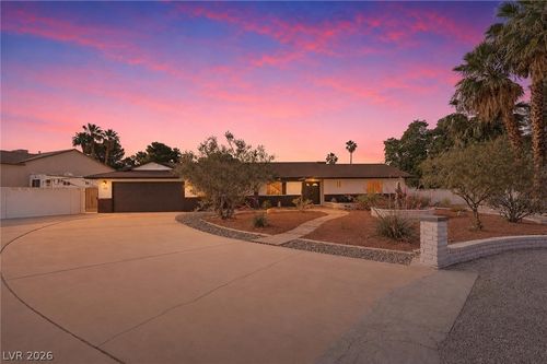 3145 Duneville St, Las Vegas, NV, 89146-6726 | Card Image