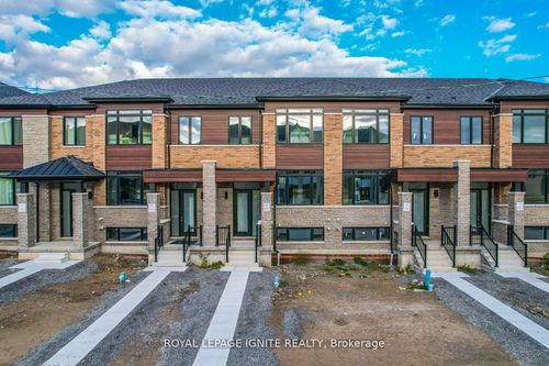 2709 Peter Matthews Dr, Pickering, ON, L1X0M2 | Card Image