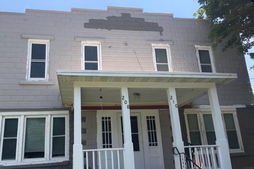 210 Park Ave, Strawberry Point, IA, 52076-9624 | Card Image