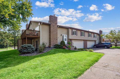 10361 Balsam Ln, Eden Prairie, MN, 55347-4527 | Card Image