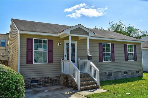 44 Booker St, Hampton, VA, 23663-2227 | Card Image