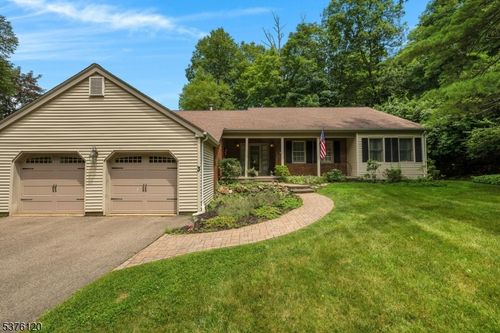3 Sandpiper Dr, Hackettstown, NJ, 07840-3033 | Card Image