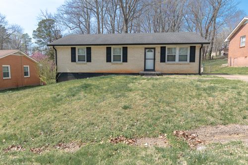 402 Oriole Cir, Clarksville, TN, 37043-5144 | Card Image