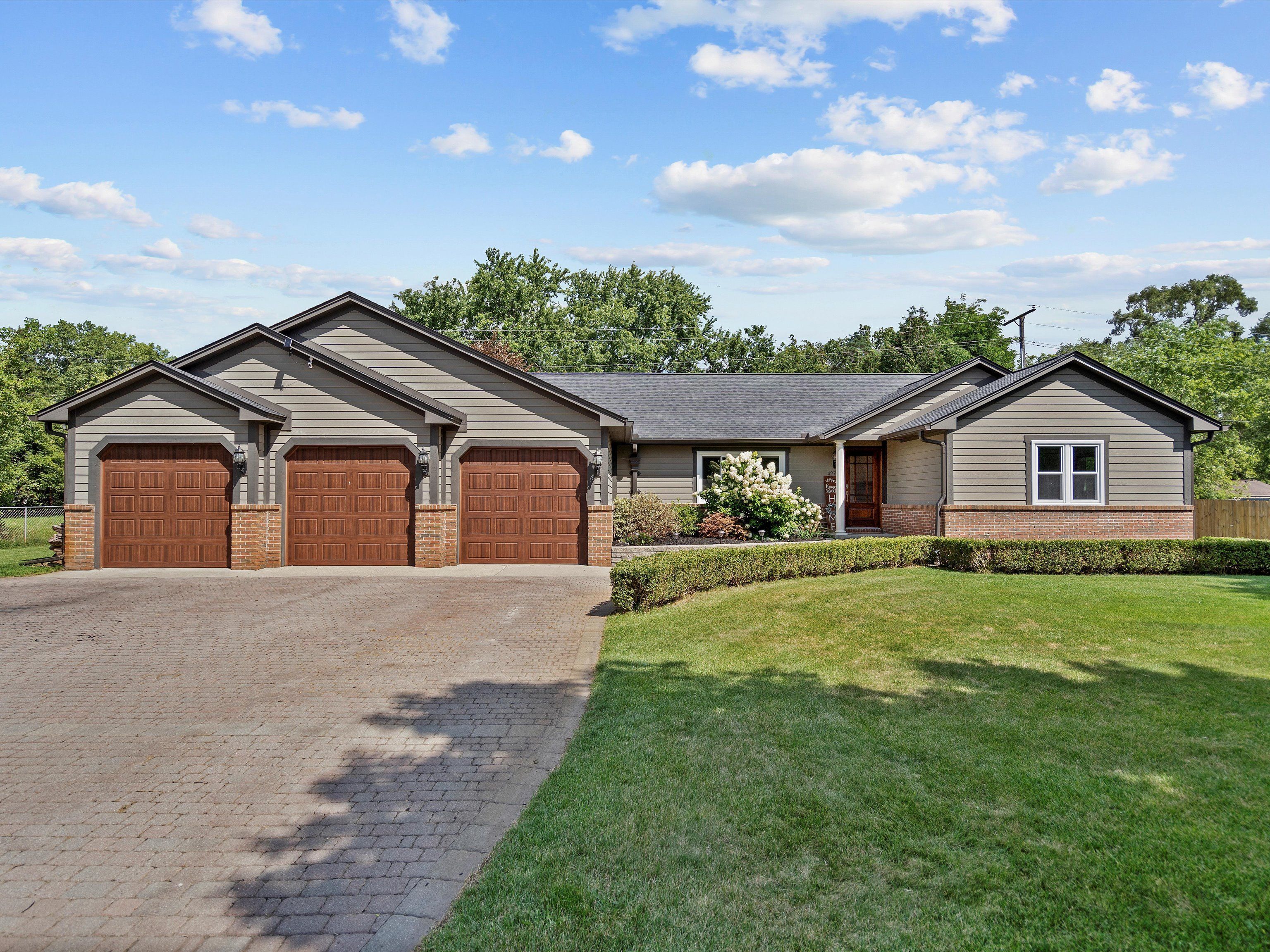 Springdale St, Rochester, MI 48306