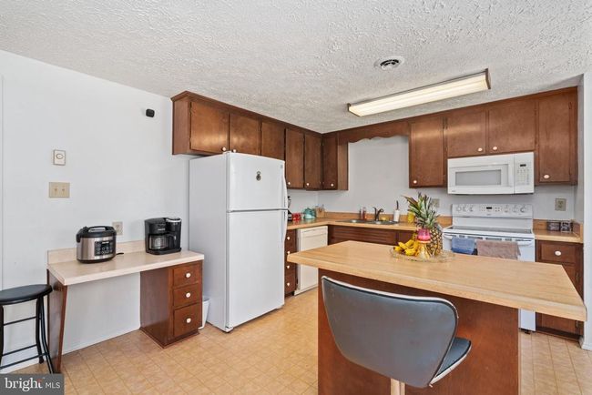 14451 Fleetwood Dr, House other with 3 bedrooms, 2 bathrooms and null parking in NOKESVILLE VA | Image 17