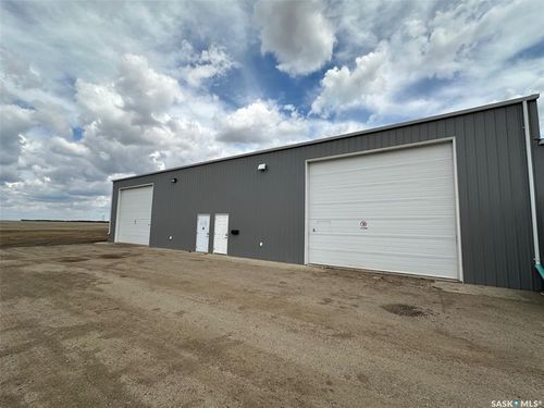 3c-820 N Service Road W, Moose Jaw, SK, S6H4N8 | Card Image