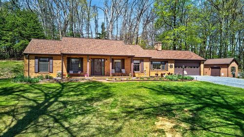 329 Red Hill Rd, FAIRFIELD, VA, 24435-2122 | Card Image