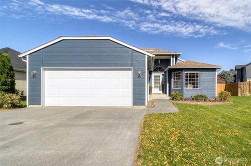 849 Se Marine Dr, College Place, WA, 99324-4006 | Card Image