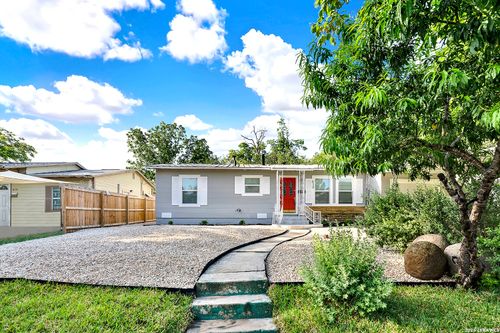 630 Sumner Dr, San Antonio, TX, 78209-4951 | Card Image