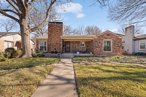 2737 Ryan Place Dr, Fort Worth, TX, 76110-3126 | Card Image