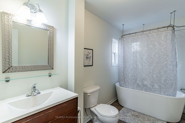 1071 Crabbe Lane, House other with 2 bedrooms, 1 bathrooms and 8 parking in Haliburton ON | Image 27